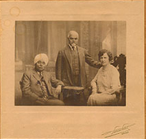 Prominent-Degnitaries/Lala-Lajpatrai with-Mr. _ Mrs.Rana-at-residence-of-Ranaji-in-Paris/thumb/scan0002-Thumb.jpg